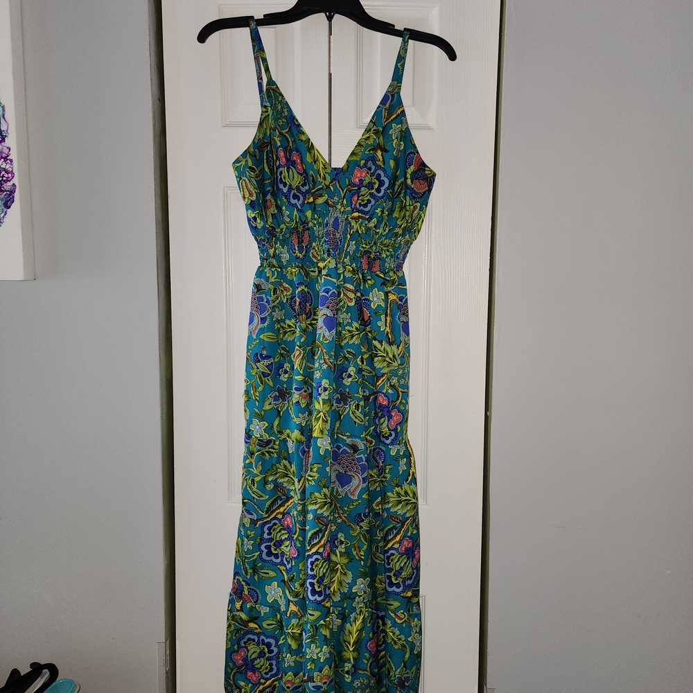 Sexy, Paisley Green Floral V-Neck Maxi Dress with Smocked Waist Adjustable Strap